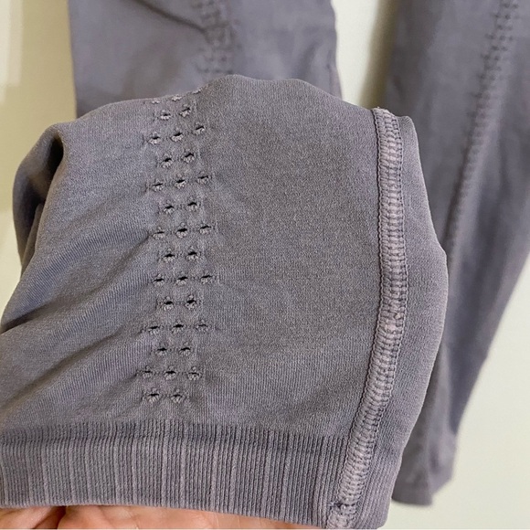 Free People Movement Muted Lavender Leggings Activewear Yoga Cut Outs - Picture 6 of 8